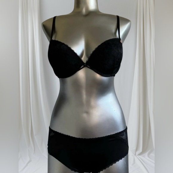 🆕Christian LaCroix  Bra & Panties Set - Picture 5 of 16